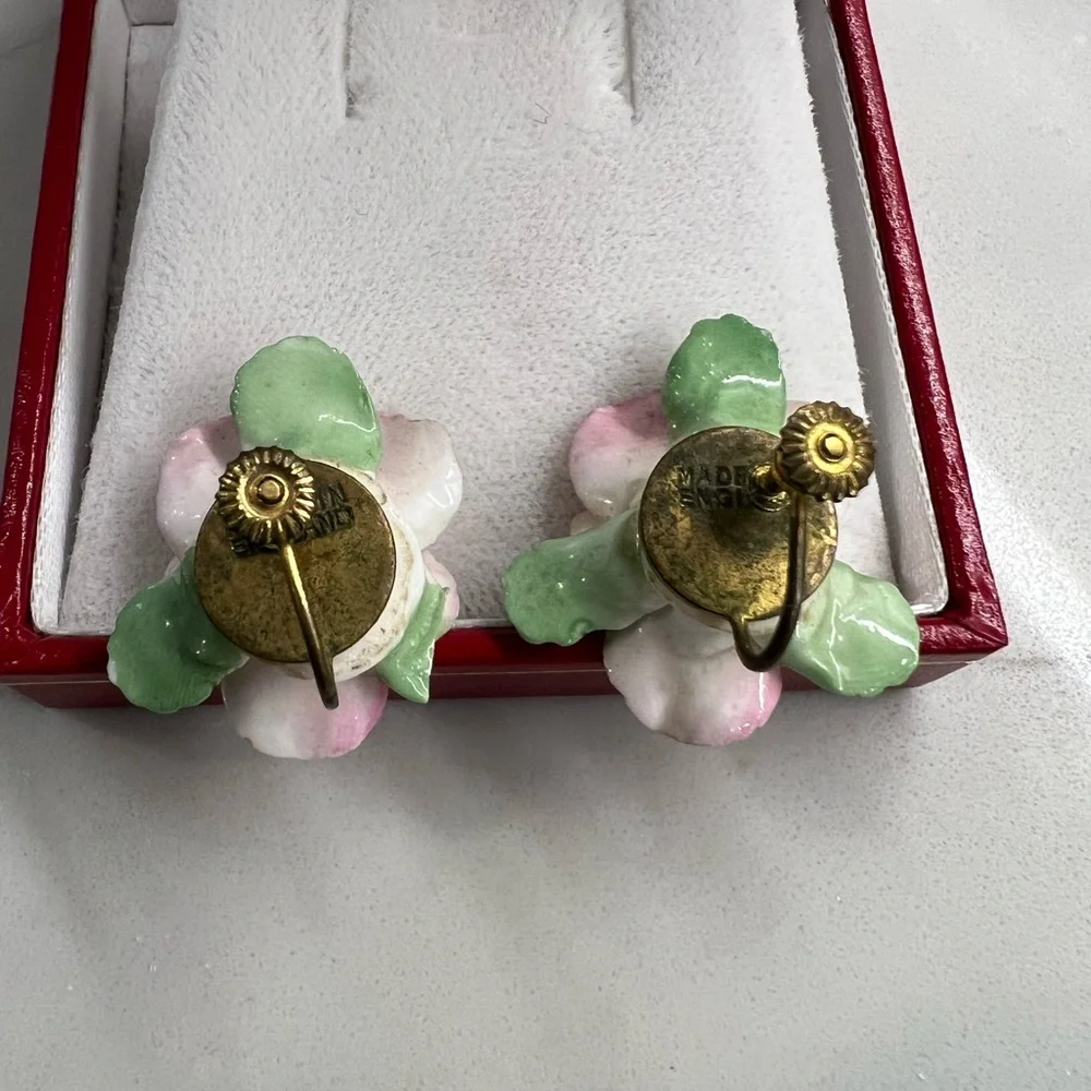 Royal Adderley Floral Bone China Brooch Pin And Earrings Jewelry Made in England - Picture 9 of 10